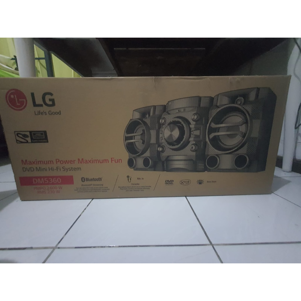 LG DM5360 DVD Mini Hi-Fi System