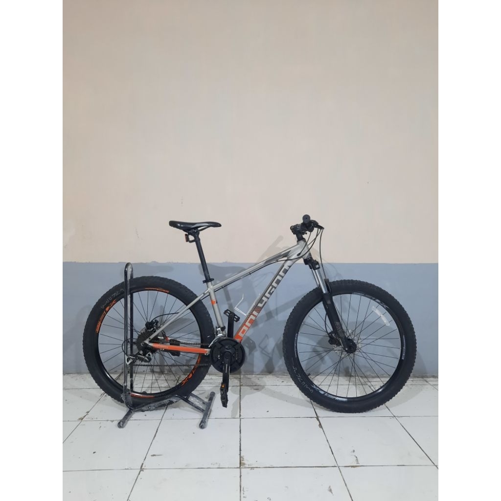 POLYGON PREMIER 4 TAHUN 2020