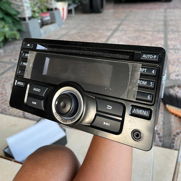 Tape / Radio / Head Unit Original Mitsubishi Expander Alpine Electronics [BEKAS]