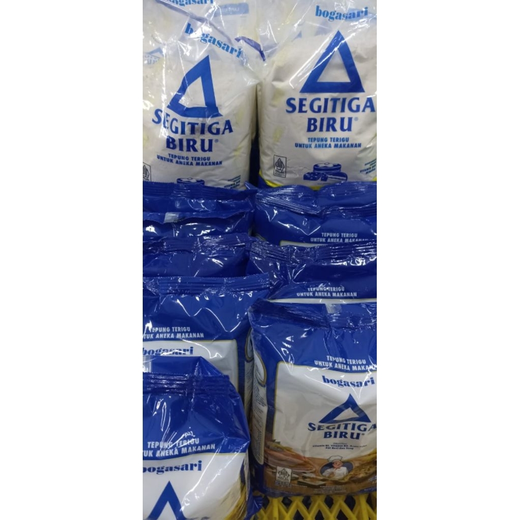 

Tepung Segitiga Biru 1kg, Tepung Terigu Segitiga, Tepung Roti 1kg