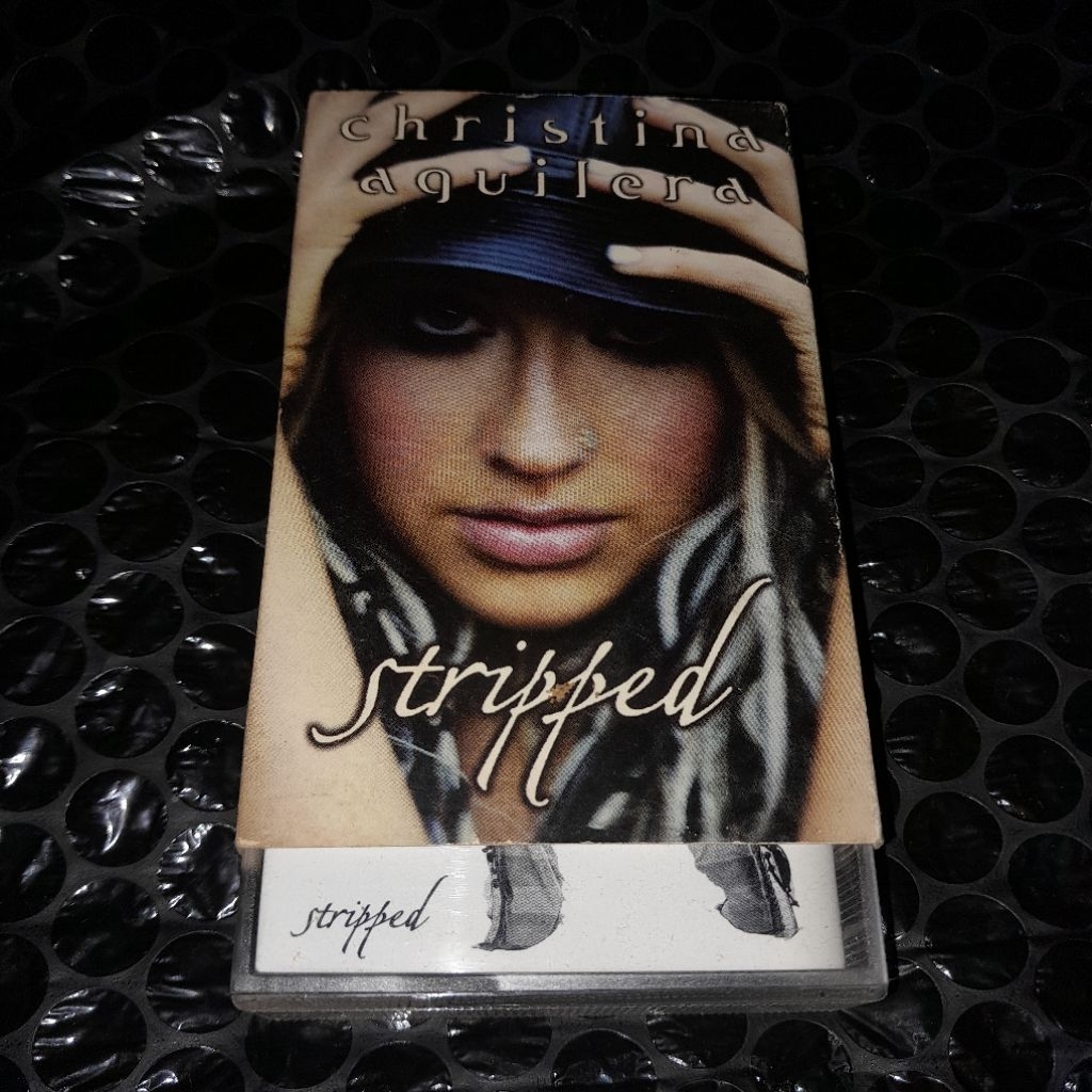 kaset pita christina aguilera stripped
