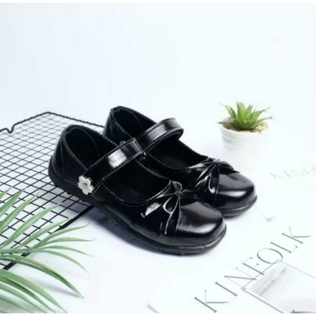 SEPATU  ANAK SEKOLAH PEREMPUAN TK - SD HITAM FORMAL