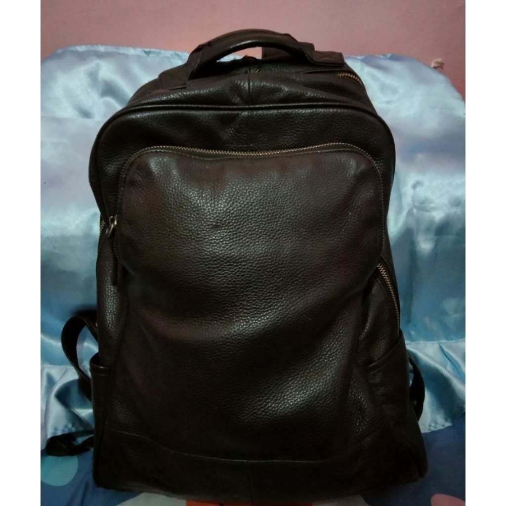 Ransel kulas muat laptop