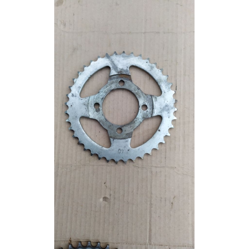 gear belakang Supra x lama Supra fit lama ukuran 40 ukuran rantai 428 bekas