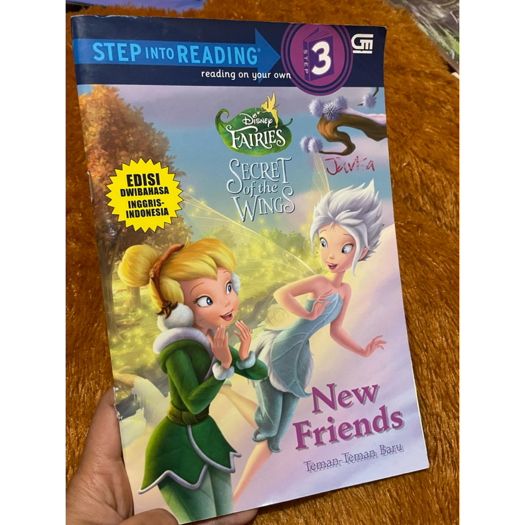 Buku preloved Disney Fairies Secret of the Wings-edisi dwibahasa