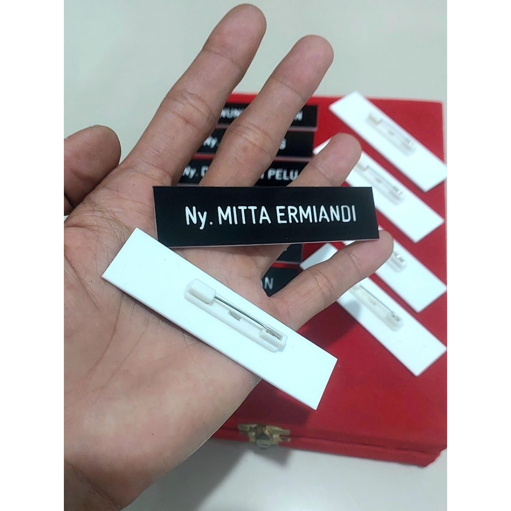 

NAMA DADA/NAMETAG/PAPAN NAMA DADA BHAYANGKARA-PERSIT - PENITI