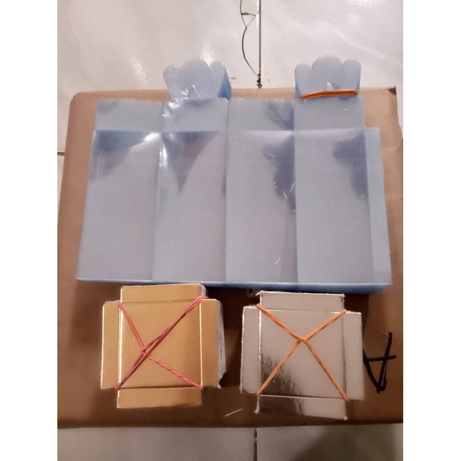 

Kotak Mika Kemasan Souvenir Uk. 4 x 3 x 9 cm Kupu AE/AP