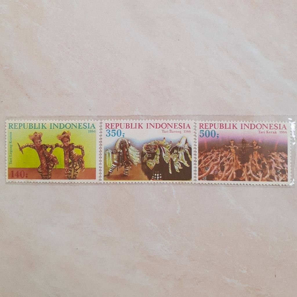 

(O) Perangko Indonesia Kebudayaan Tahun 1986 set lengkap 3pcs