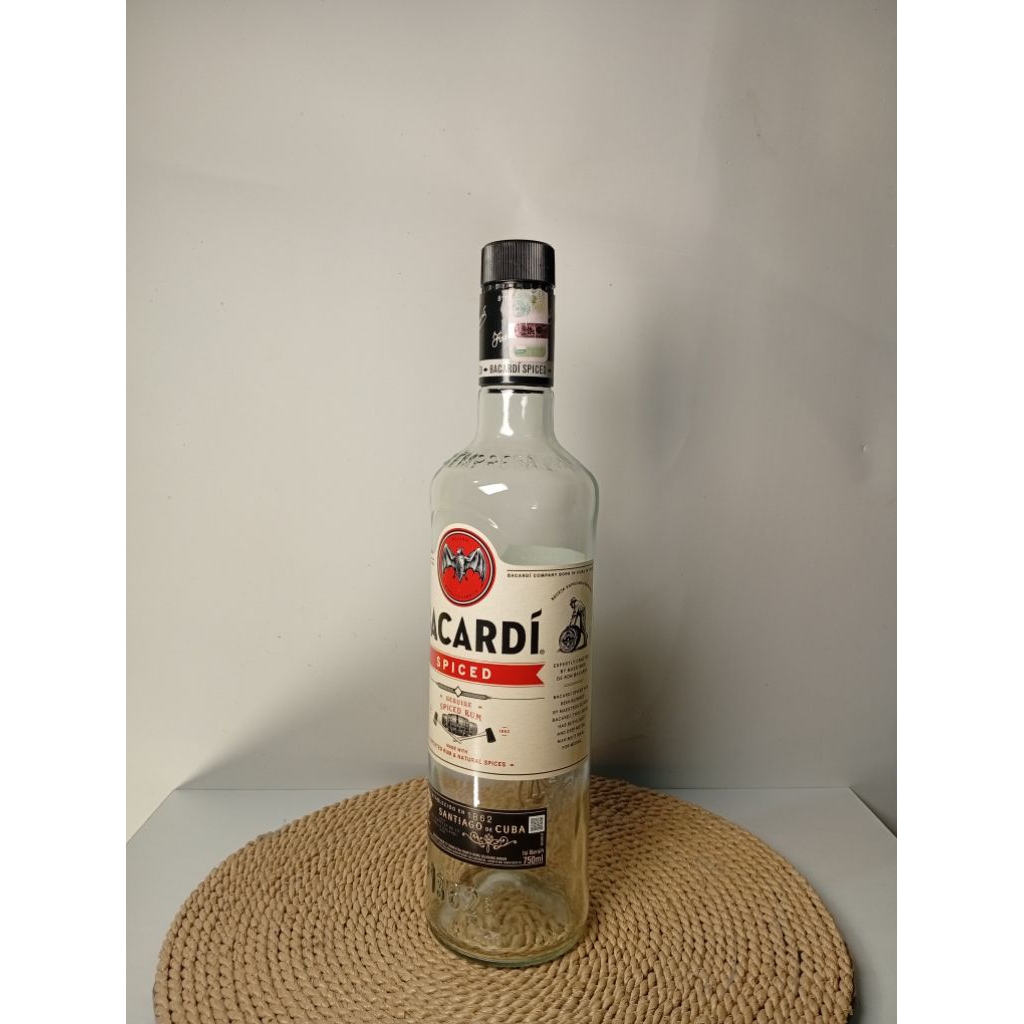 Botol Only Pajangan Hiasan Dekorasi Bacardi