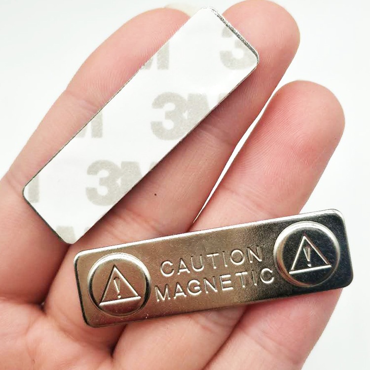 

Magnet Nametag Nama Dada 45x13mm Caution