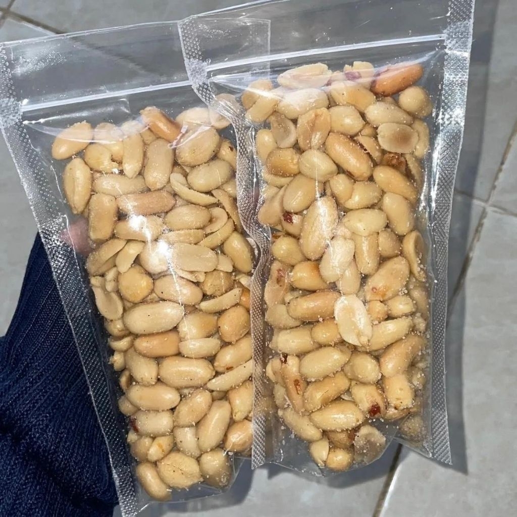 

KACANG ASIN BAWANG