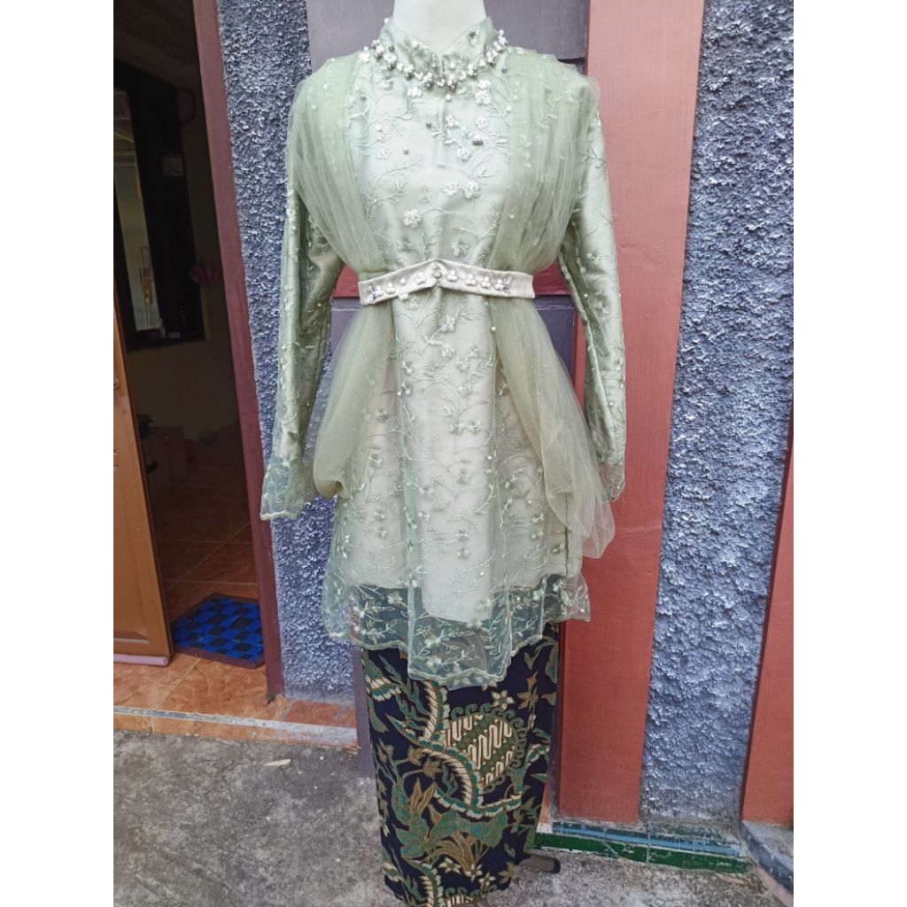 prelove Kebaya one set kebaya dan rok