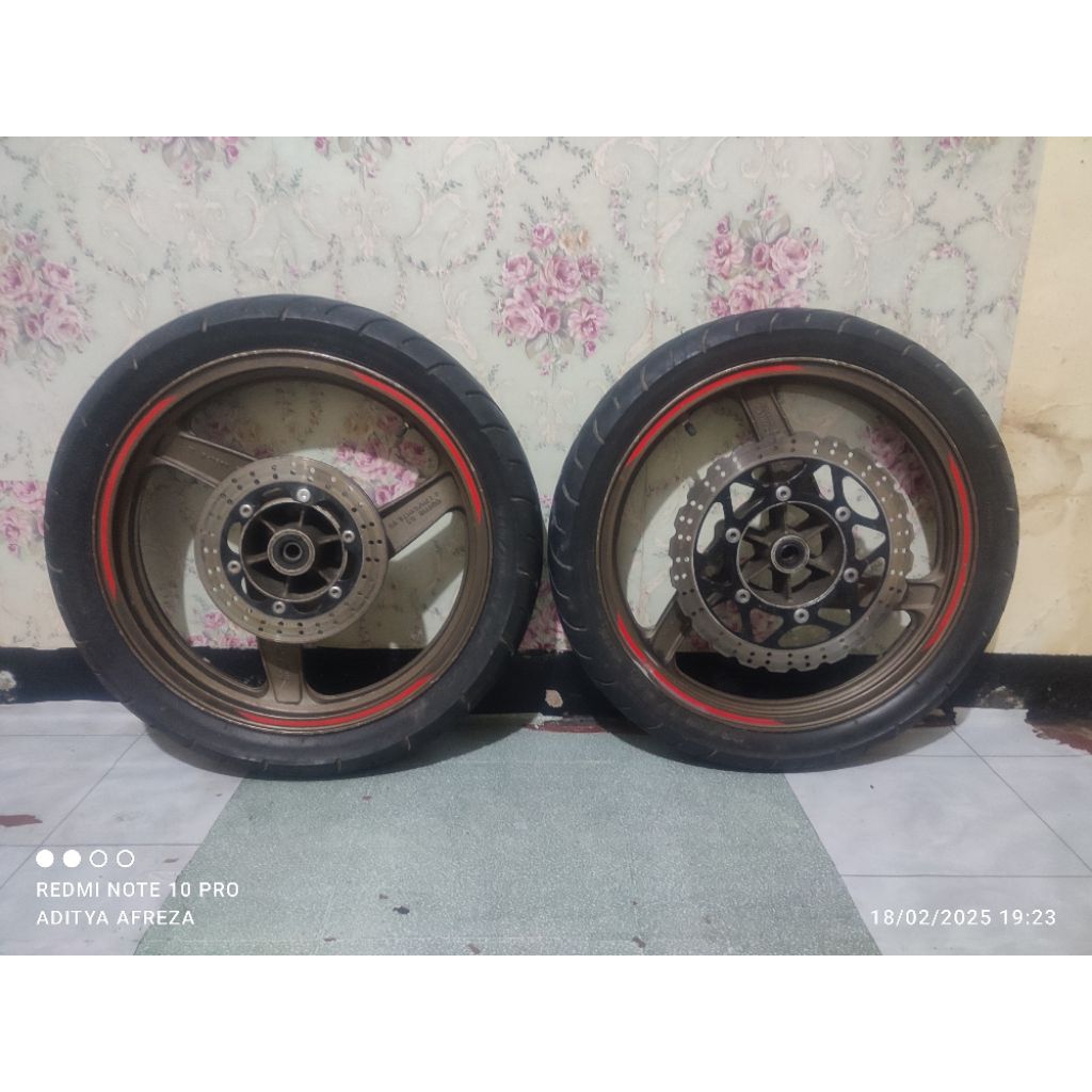 Velg Ninja RR ORI SE 2015. ban tembus (redy warna hitam)