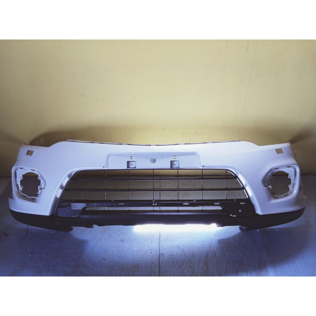 Bemper depan Mitsubishi pajero sport 2013 - 2015.