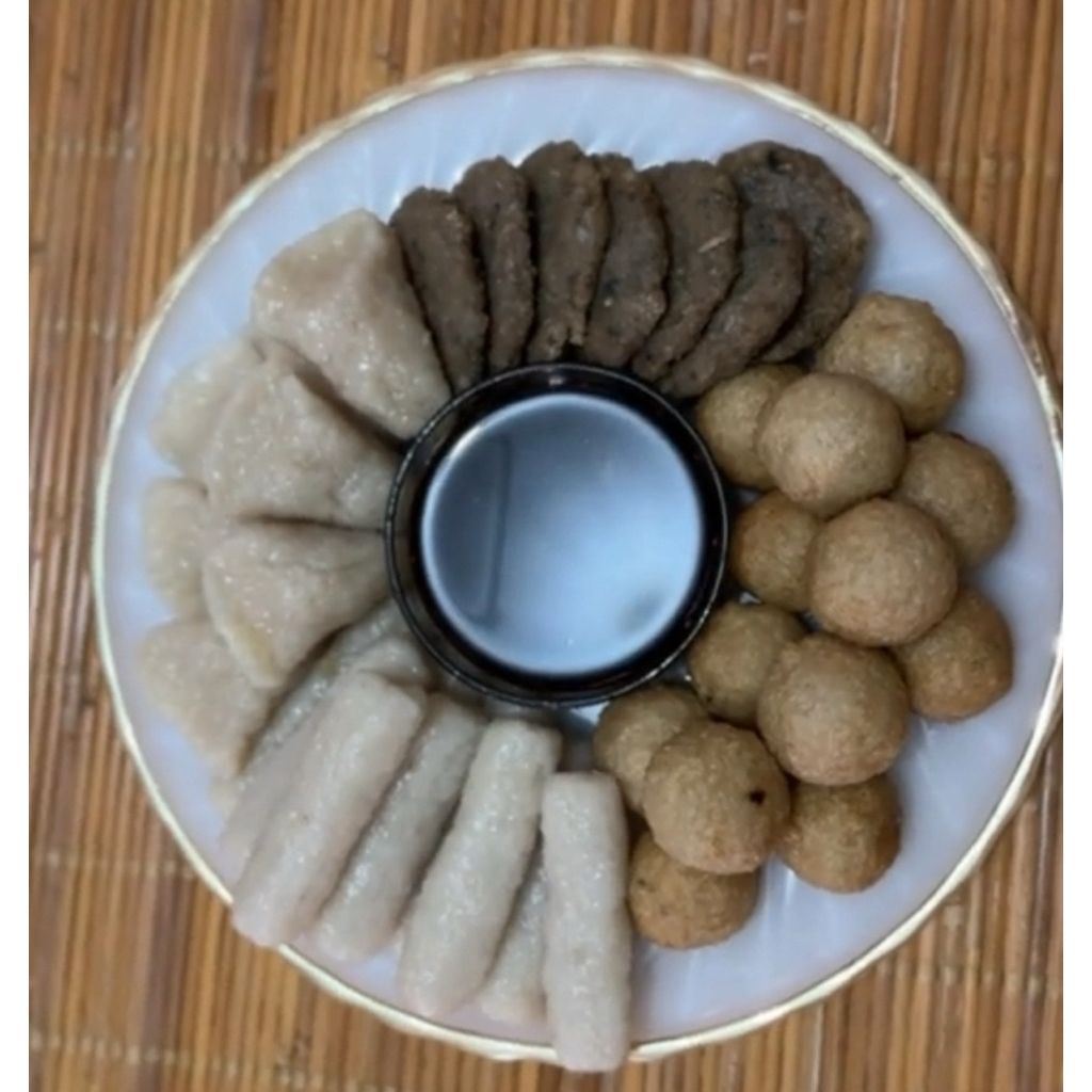 

Pempek ikan tenggiri isi 25 pcs (lenjer, kapal selam mini, adaan dan kulit)