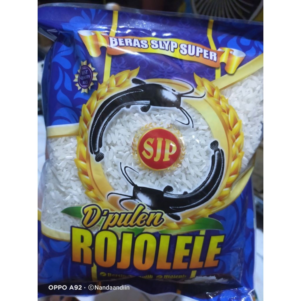 

Beras 1kg Rojolele