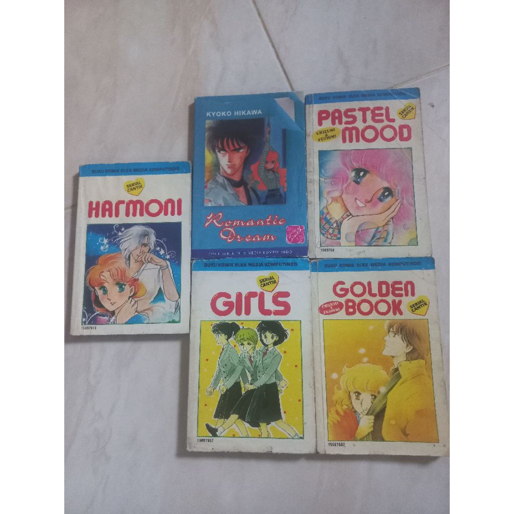 

KOMIK/MANGA SET SERIAL CANTIK KARYA KYOKO HIKAWA (HARMONI,PASTEL MOOD, GRILS, GOLDEN BOOK, ROMANTIC DREAM)