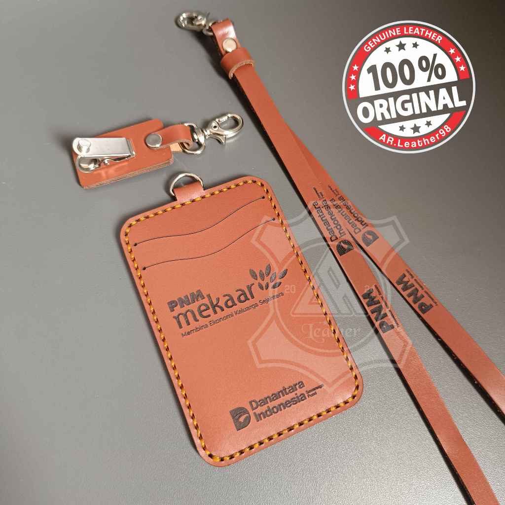 

ID Card Holder Kulit Asli Custom Nama Logo - Name Tag Kulit Sapi Asli - Tempat ID Card Kulit.