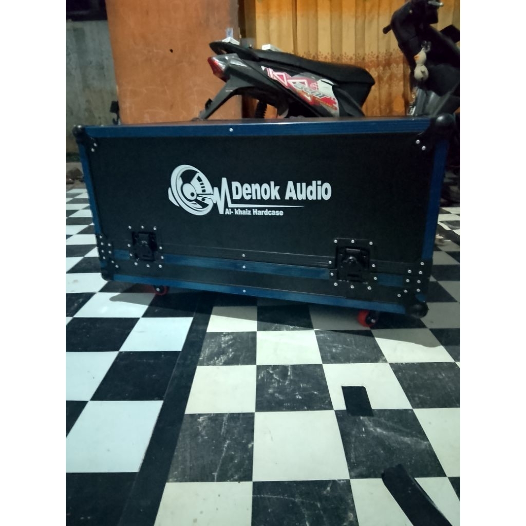 hardcase array Ashley 210