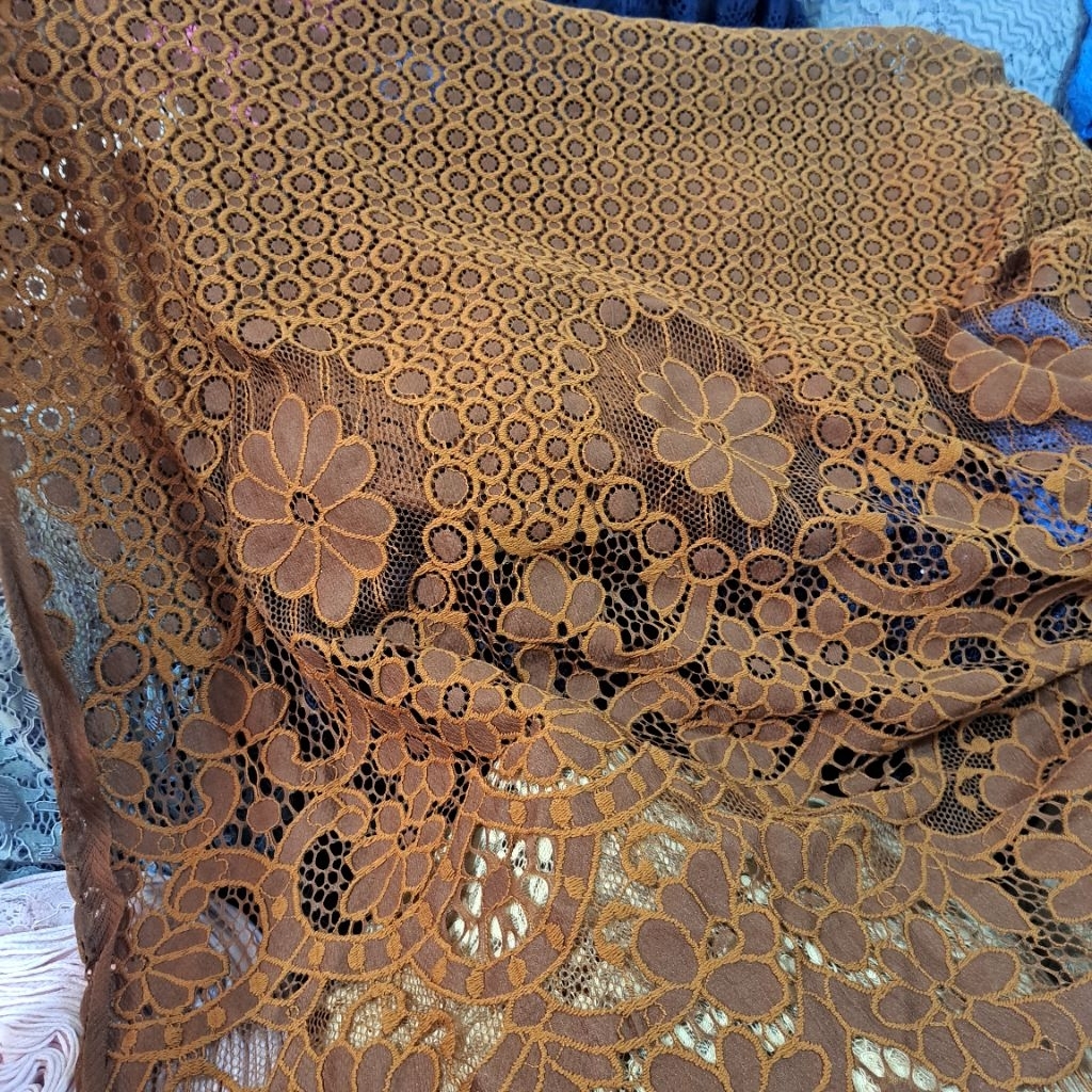 kain brokat semi prada - kain brokat katun - kain butik brokat prada