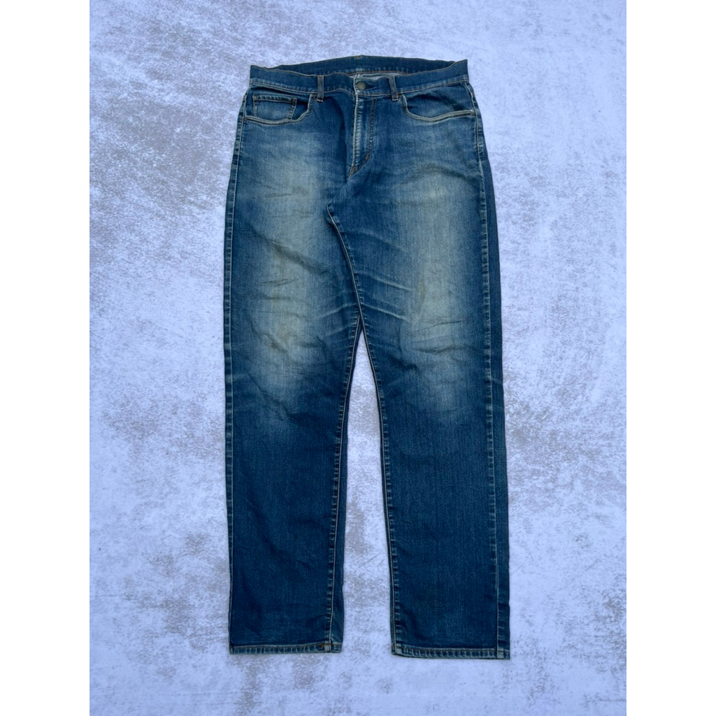 CELANA UNIQLO SECOND