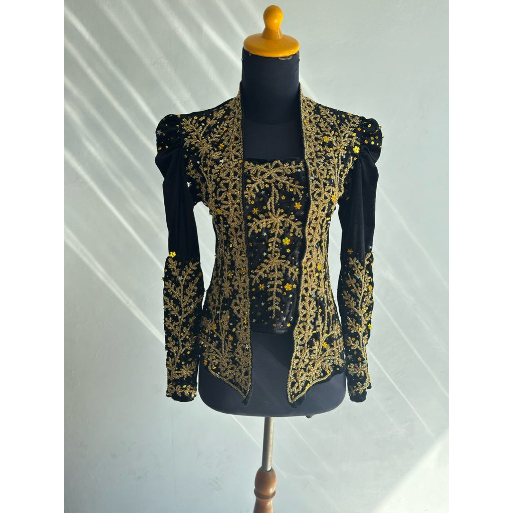 atasan kebaya bludru pengantin/atasan kebaya bludru full payet/kebaya bludru atasan full payet