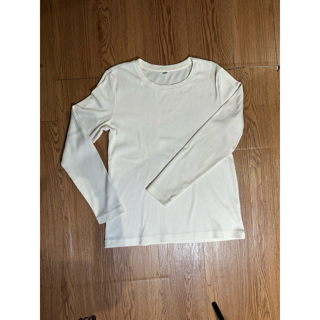 uniqlo long sleeve