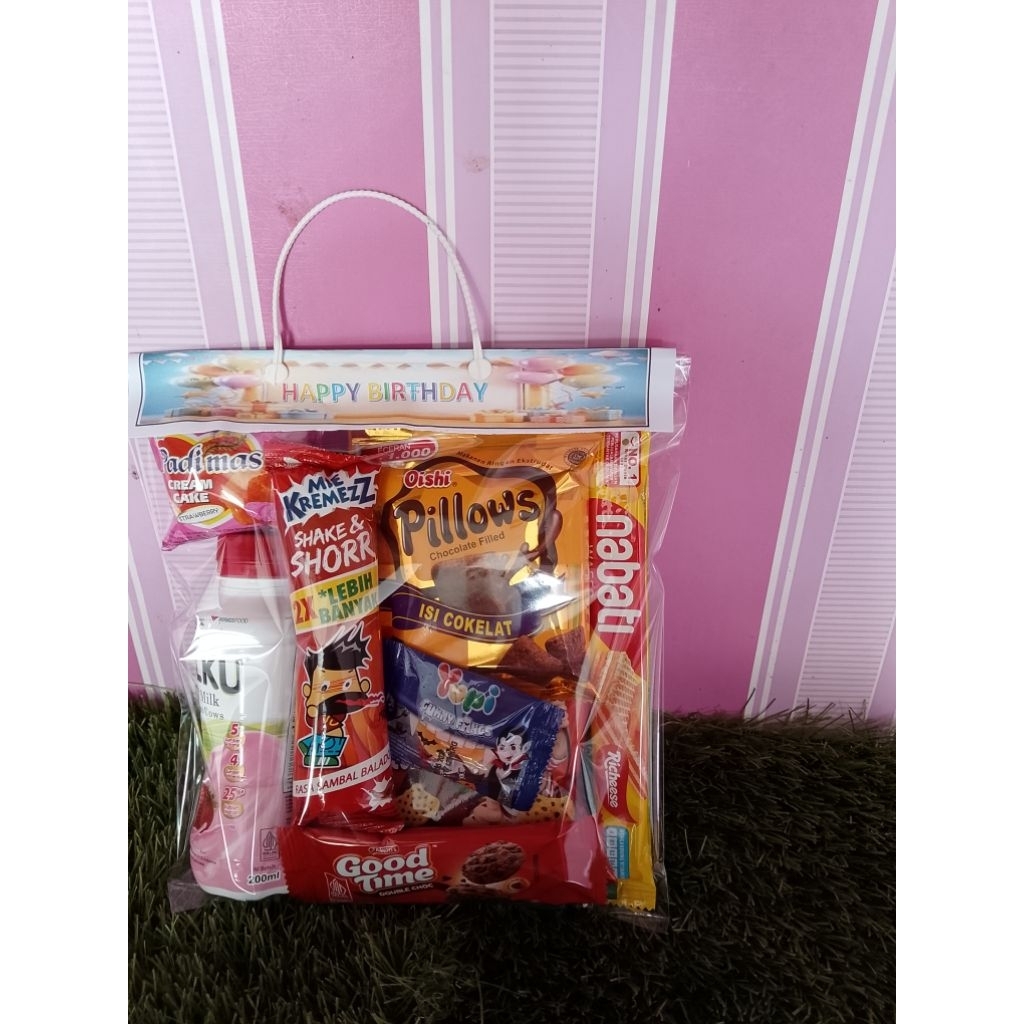 

SNACK ACARA ULANG TAHUN ANAK / SOUVENIR ULTAH ANAK 1 BUNGKUS ( 7 varian) Hadiah Hamper