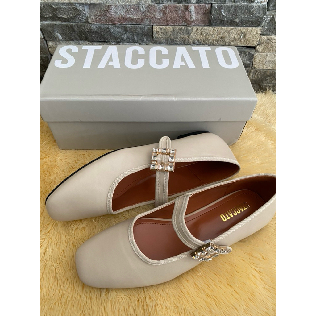 Sandal staccato apricot size 39