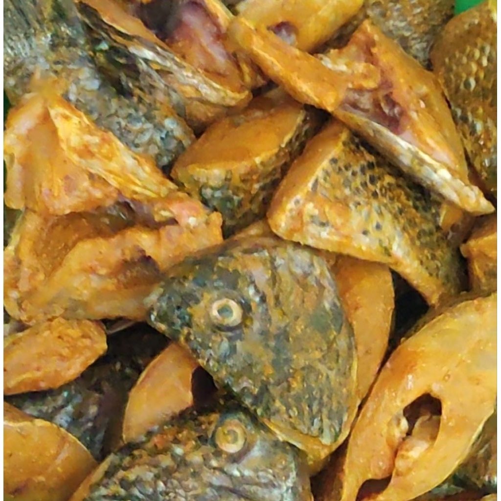 

Ikan nila berbumbu kuming