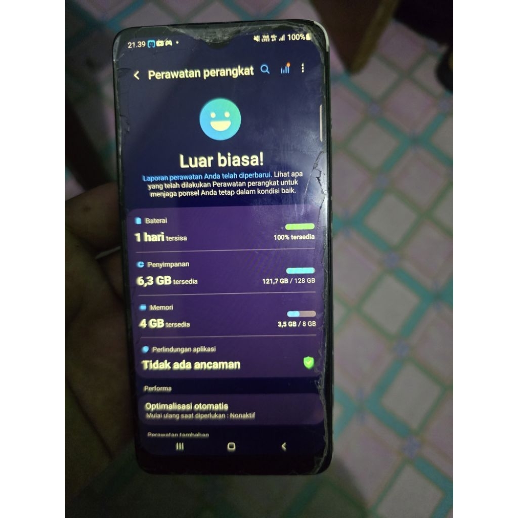 Samsung a32 ram 8 128 minus lcd retak pemakaian normal,tombol volume keras fisik seperti di foto
