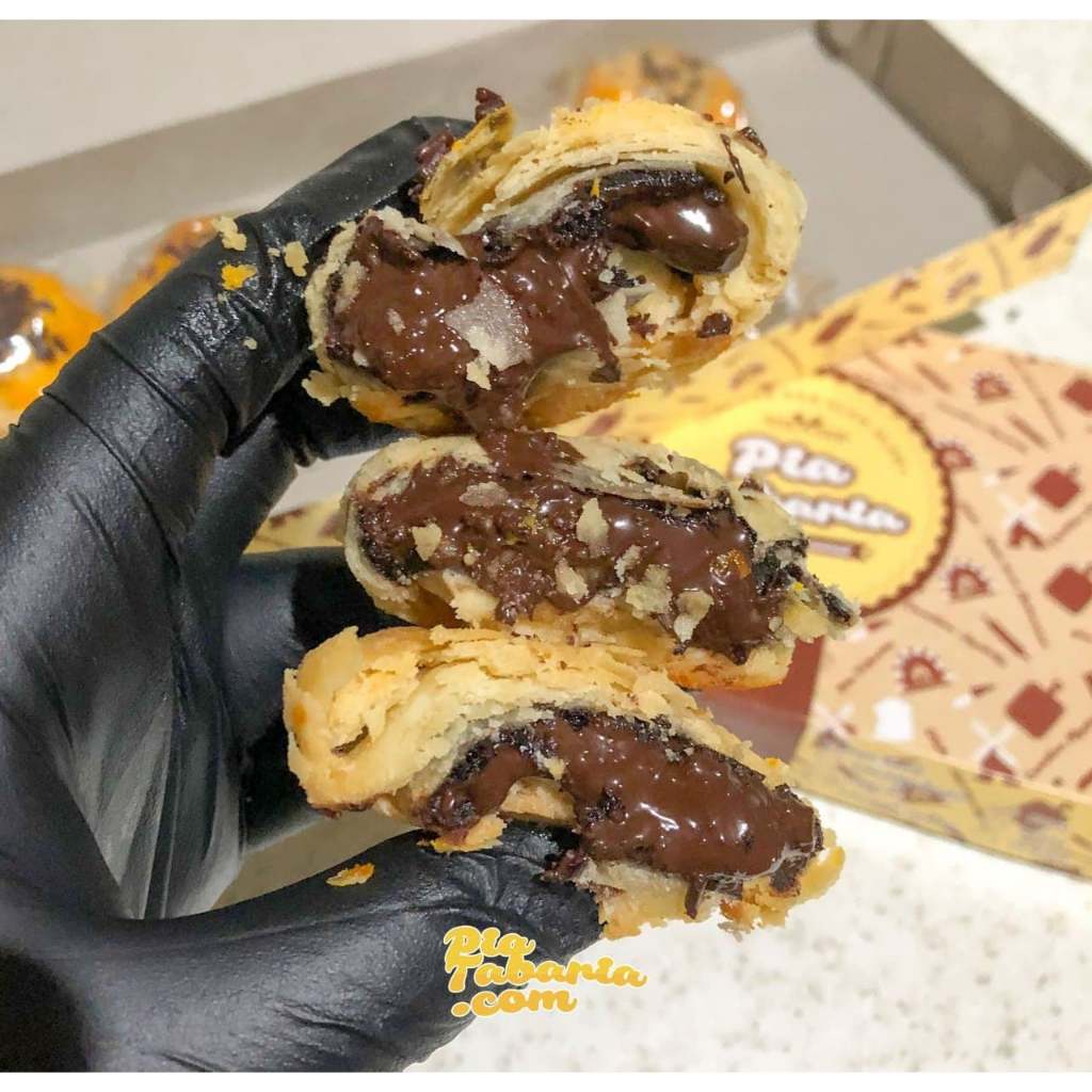 

Pia Tabaria Super BITE SIZE Oleh Oleh Khas Makassar / Varian Mix / Pia Super Ukuran Sedang / Kue Pia Coklat Meleleh / Kue Pia Crispy / Kue Pia Kering / Bakpia Kering / COD SEINDO & READYSTOCK