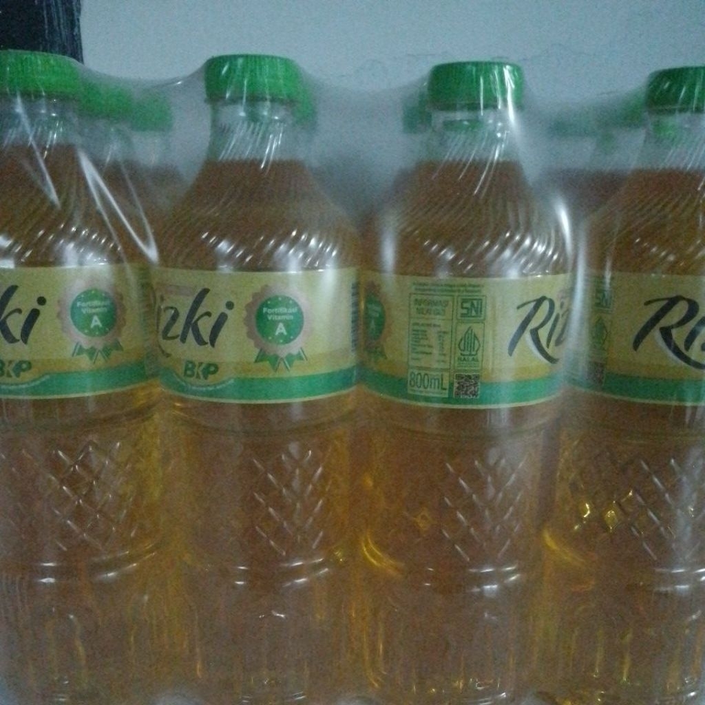 

minyak goreng Rizky 800ml