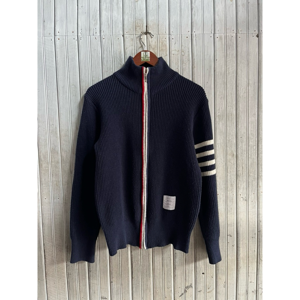 Sweater Rajut Thom Browne