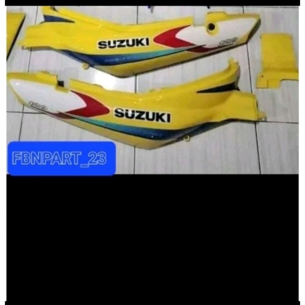 cover body halus belakang set + sticker  satria 2 tak