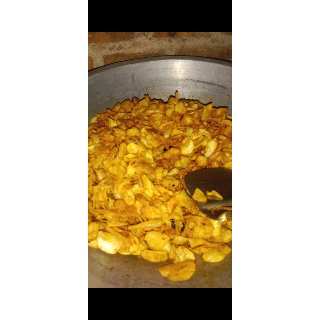 

kripik singkong pedas