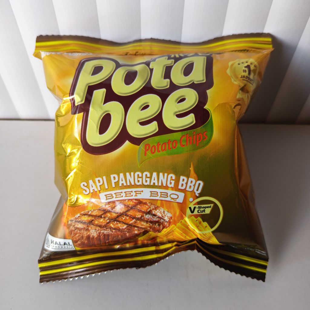 

[1 Renceng=10 pcs] Pota Bee rasa Sapi Panggang Potato Chips 18 gram