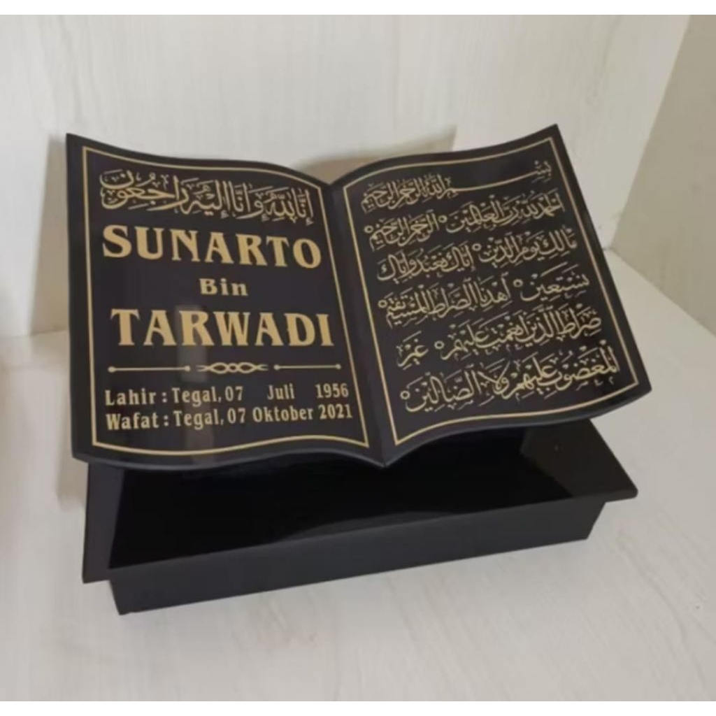 Batu Nisan Bentuk buku Batu Nisan Alkitab Tinggal pasang sudah ada dudukan