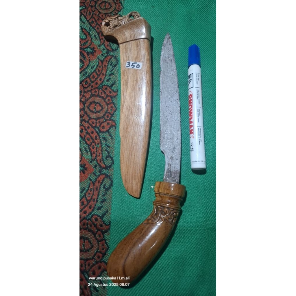pisau tua