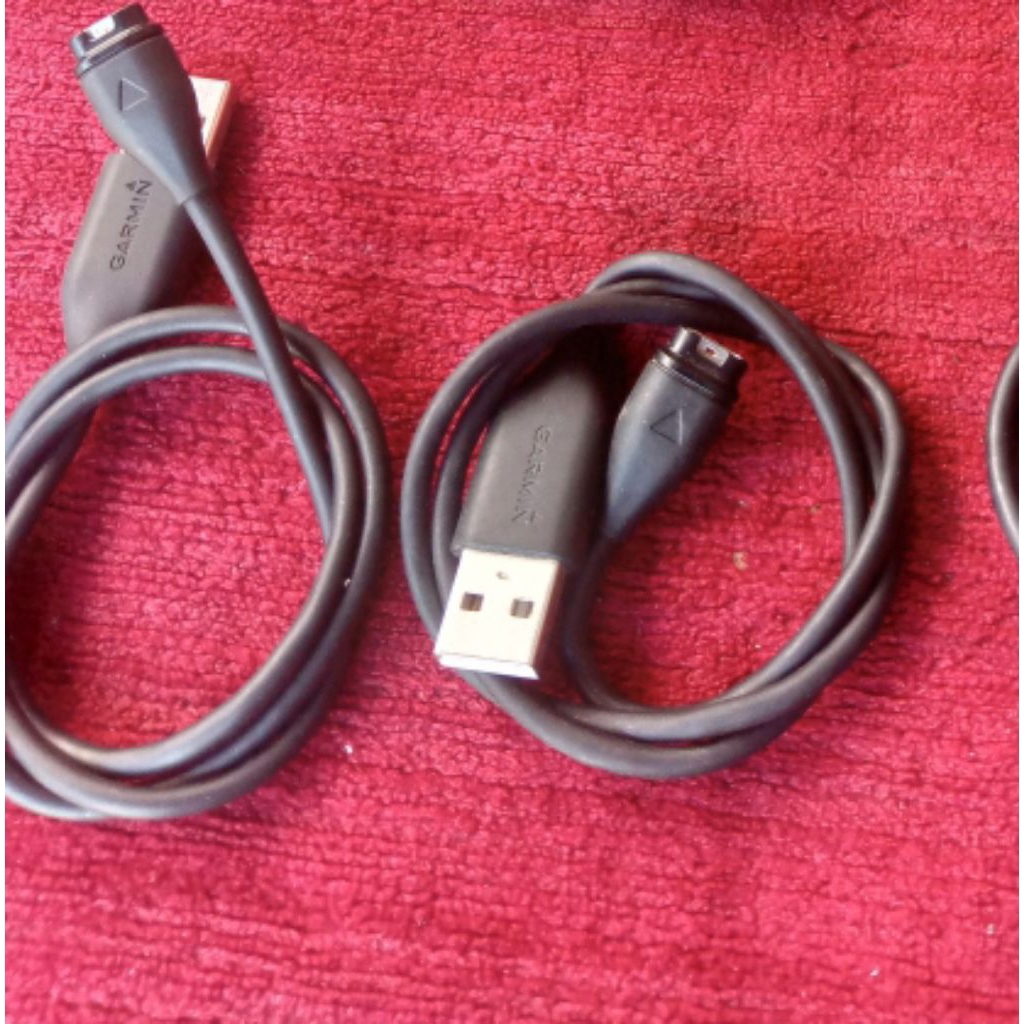 charger jam tangan Garmin 2pcs second normal. kelengkapan chargeran doang tidak ad dus