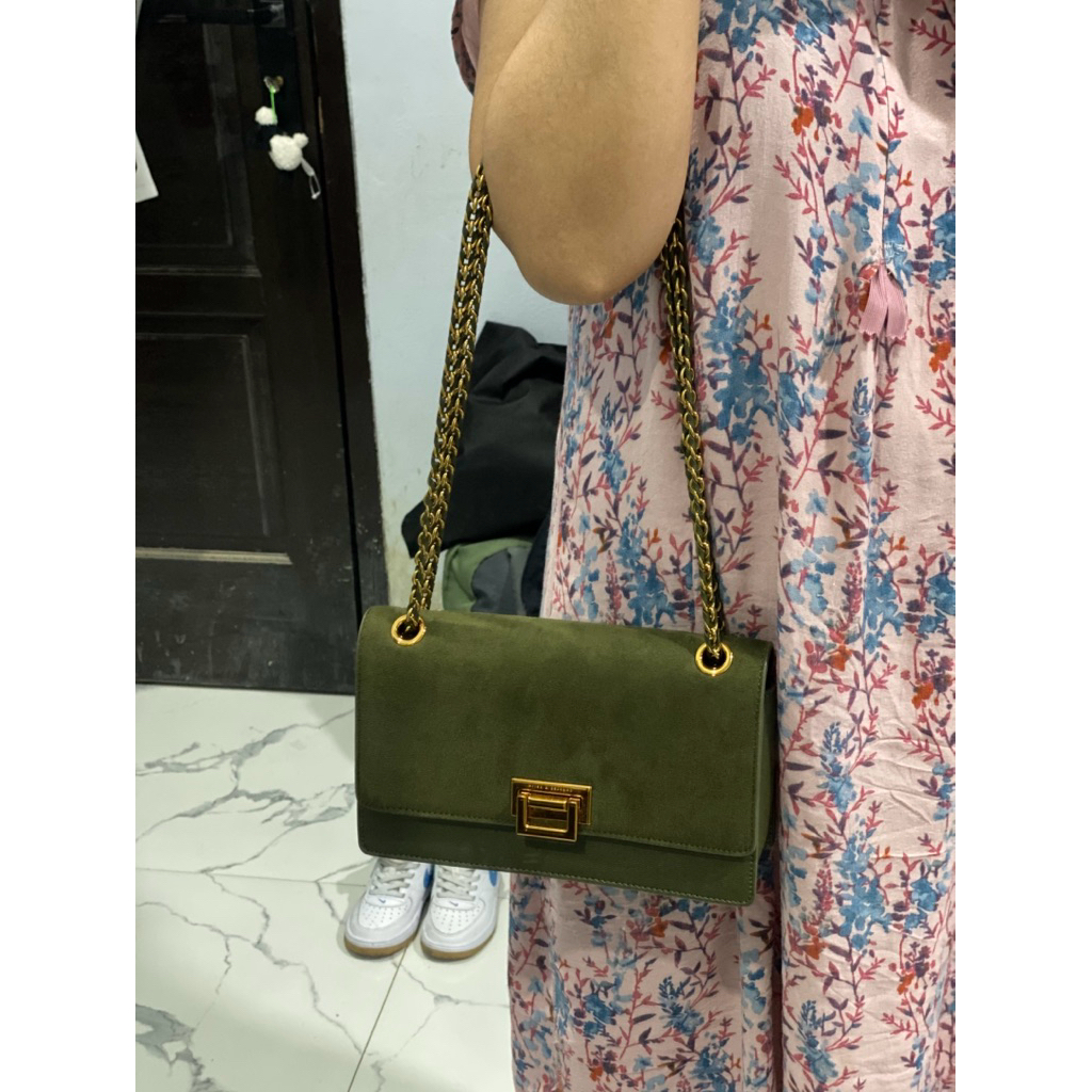 sling bag CharlesN keith original store