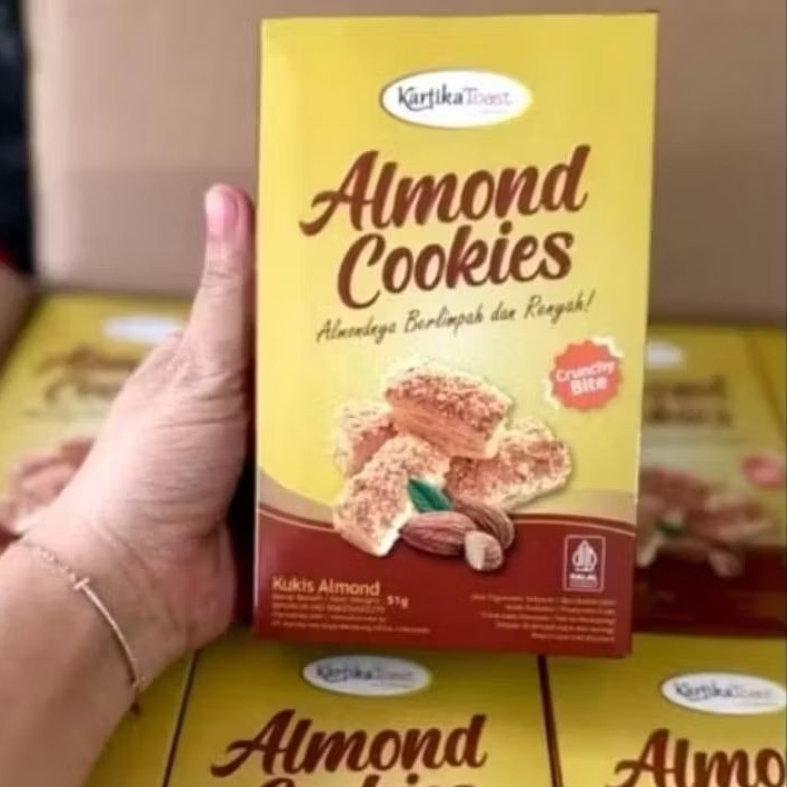 

Cookies almond kartika sari 51gram