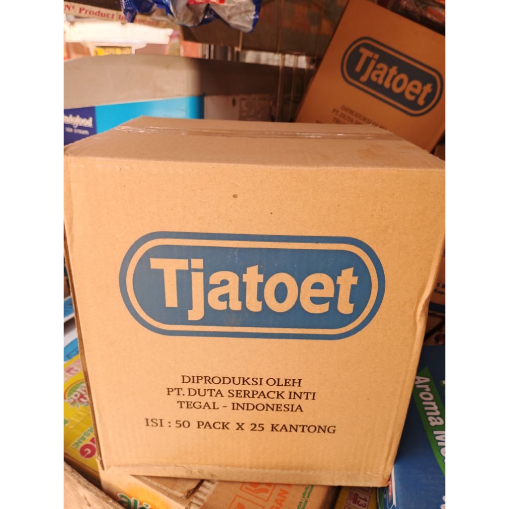 

Tjatoet Black Tea 50gr [ 1Dus isi 50 pacak x 25 kantong/ 2gr]