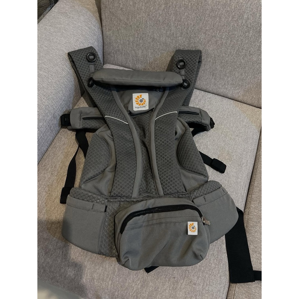 preloved ergo baby omni breeze