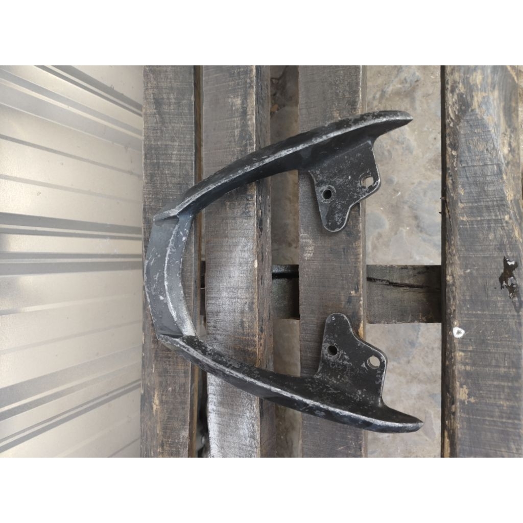 Behel jok belakang honda sonic 150