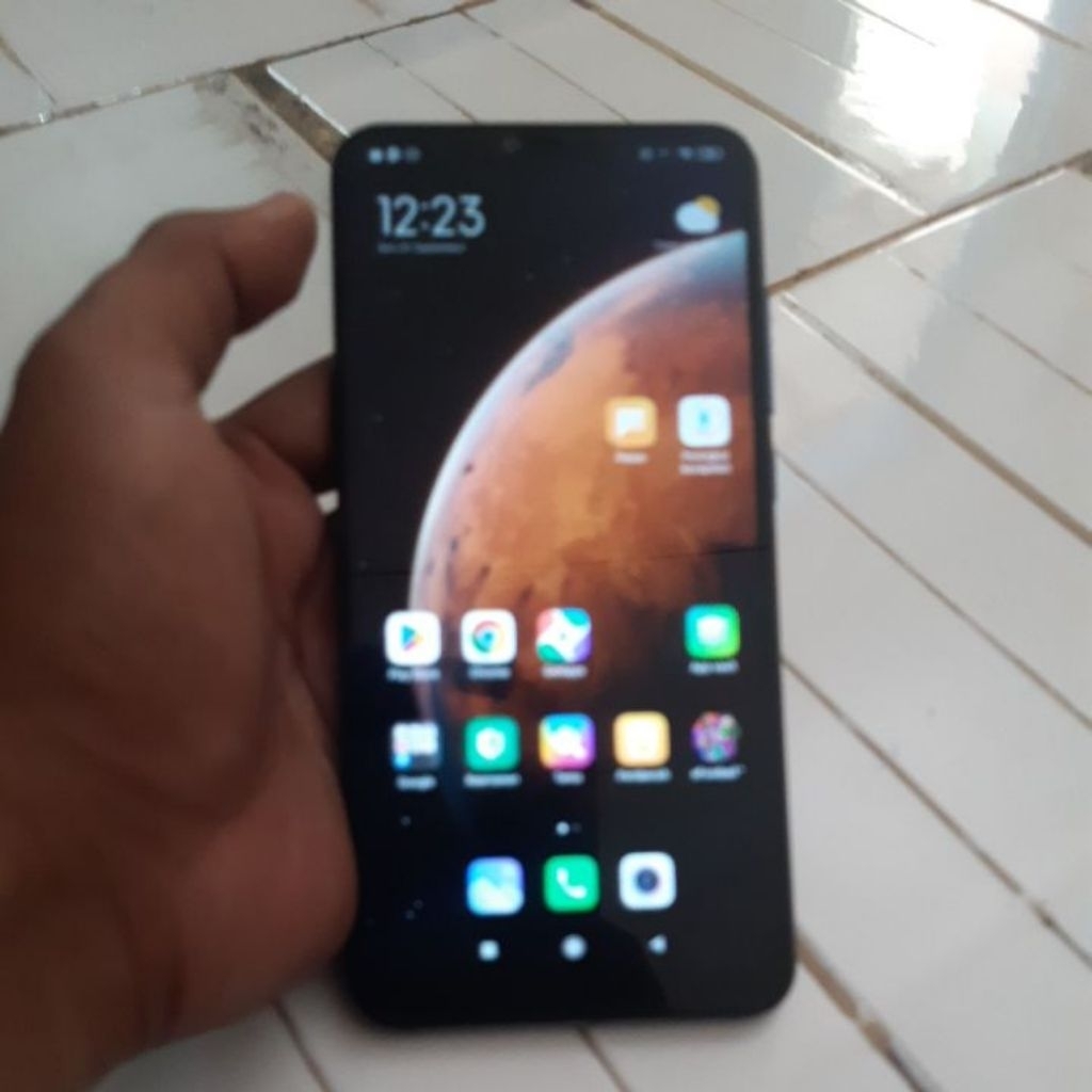 mi 8 lite bekas ram 4/64 kelemgkapan hp cas