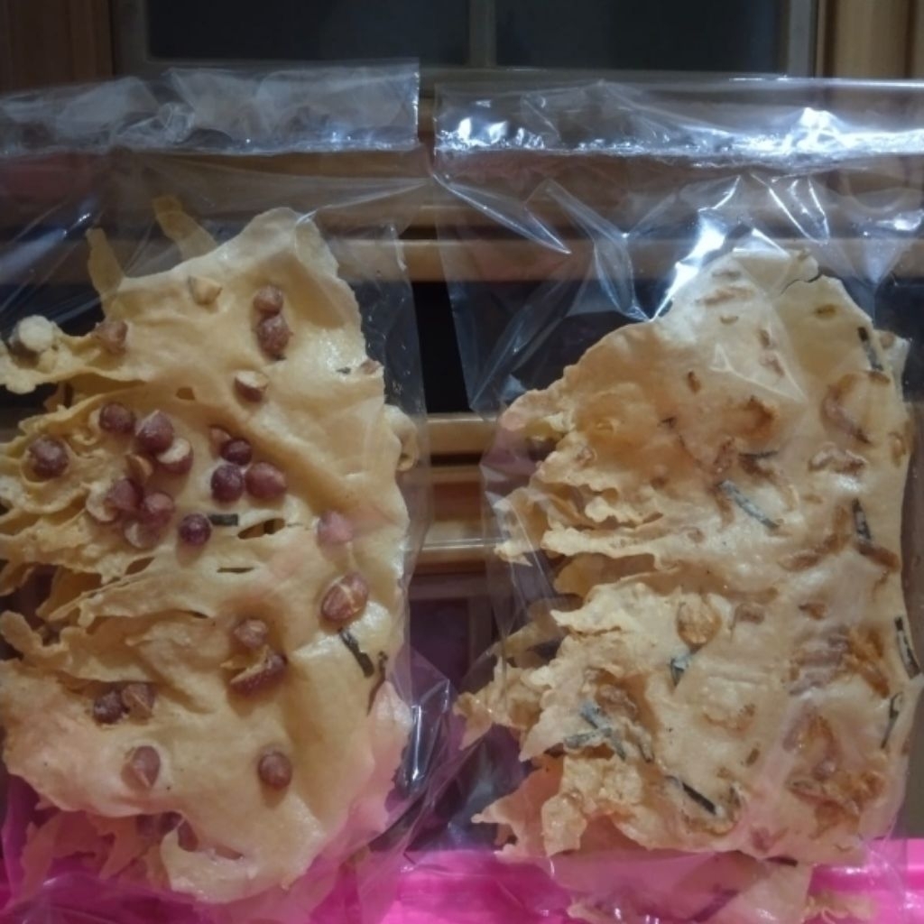 

Aneka Peyek Kemasan ( Isi 4 keping dalam satu plastik)