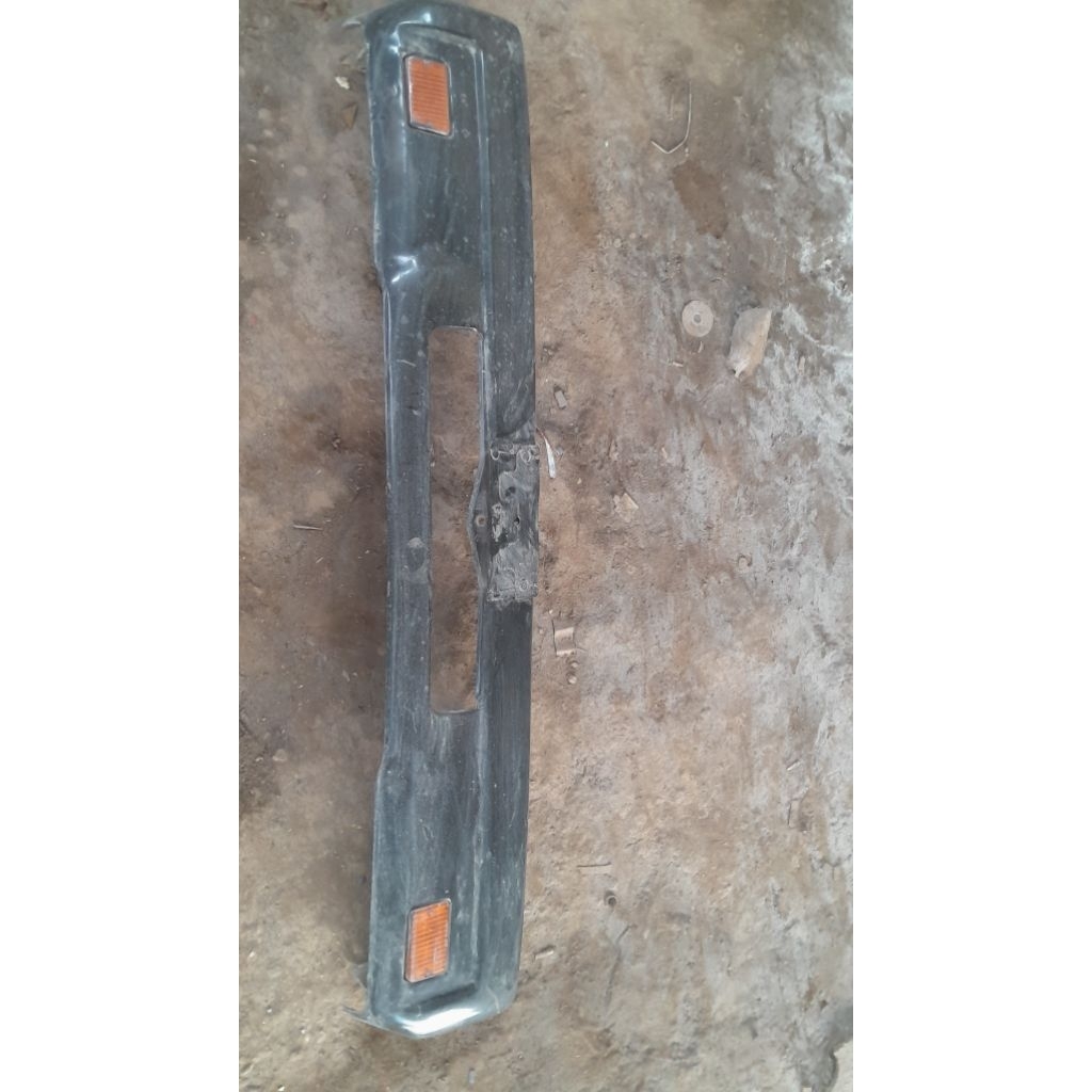 bemper depan mitsubishi L300