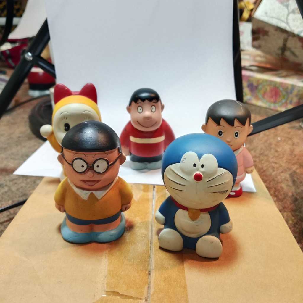 Figurine Doraemon dkk harga satuan mini