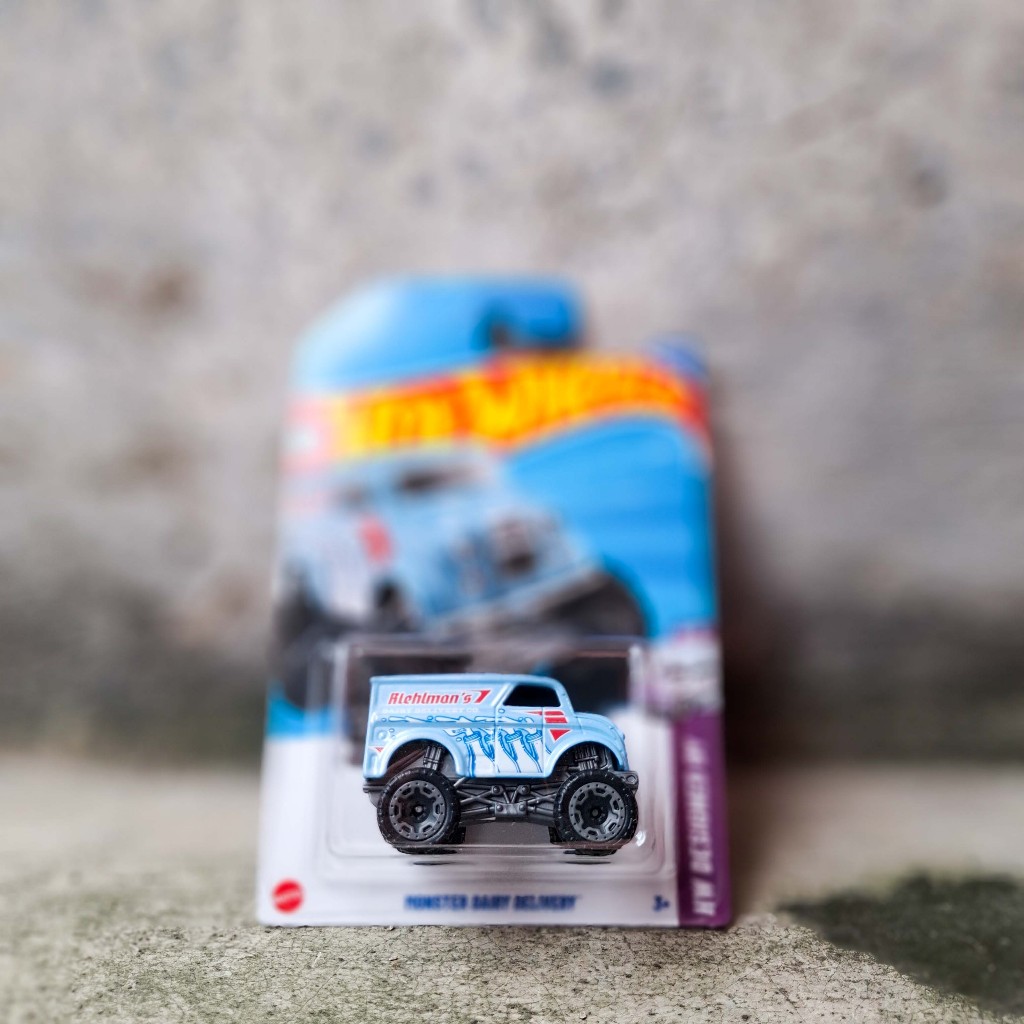 Hot Wheels Monster Dairy Delivery